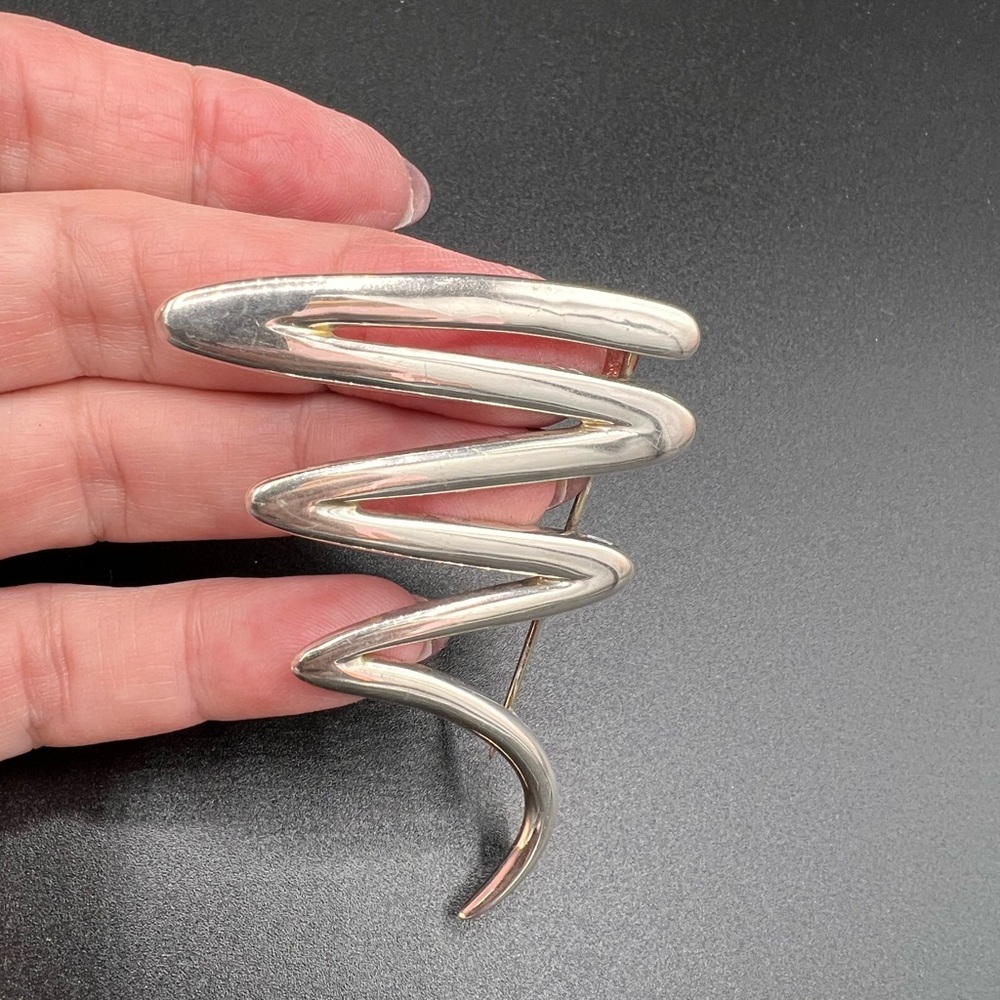 Tiffany & Co. Silver Zigzag Brooch - Picture 6 of 7